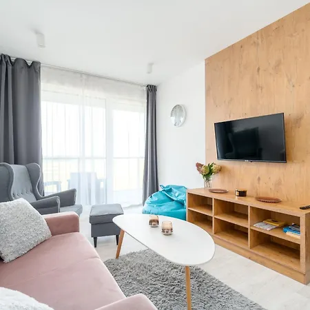 Westin House 410 Apartment *