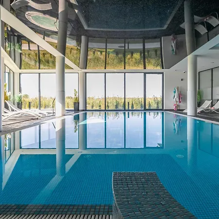 Westin House 410 Апартаменти